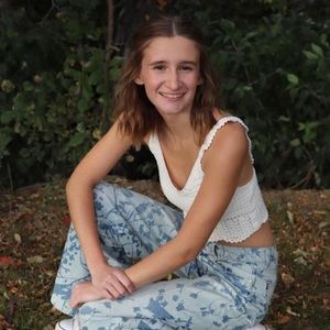 Meet your Posher, Ella